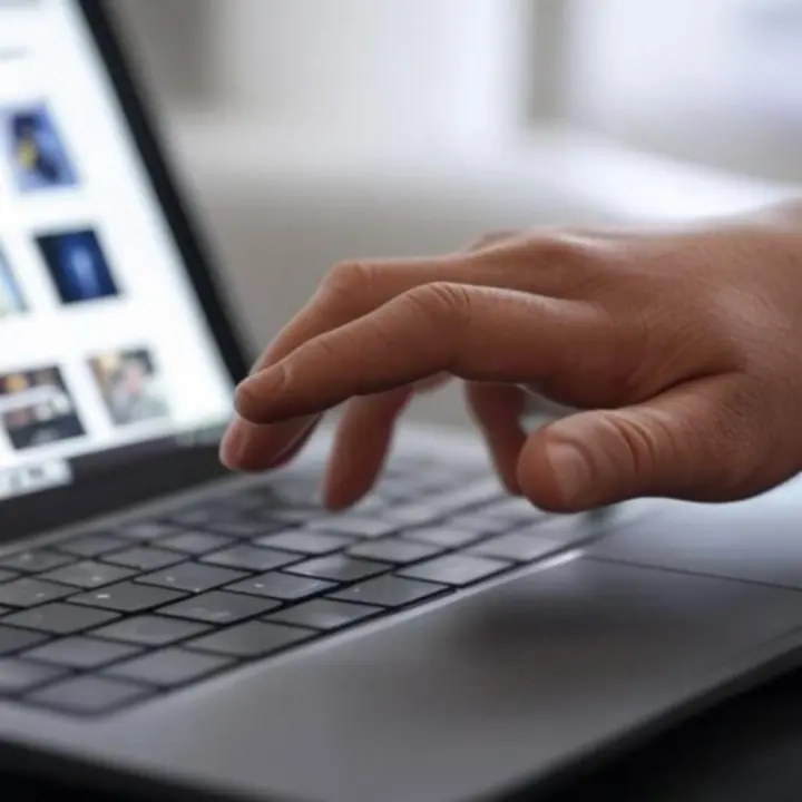 Okos keresés gaming webáruházban